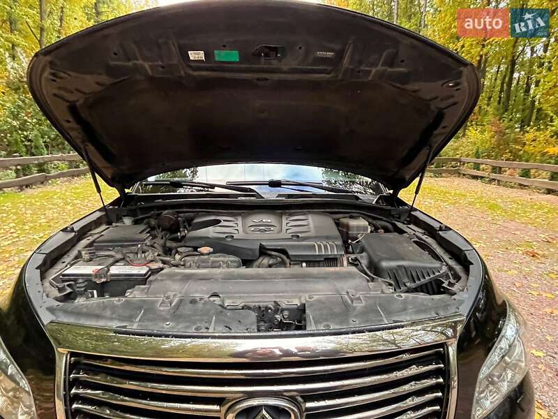 Внедорожник / Кроссовер Infiniti QX56 2010 в Львове