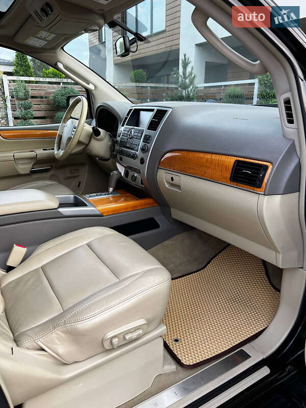 Внедорожник / Кроссовер Infiniti QX56 2009 в Ужгороде