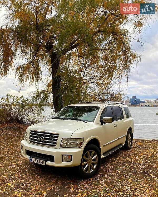 Внедорожник / Кроссовер Infiniti QX56 2008 в Днепре фото 5 Внедорожник / Кроссовер Infiniti QX56 2008 в Днепре