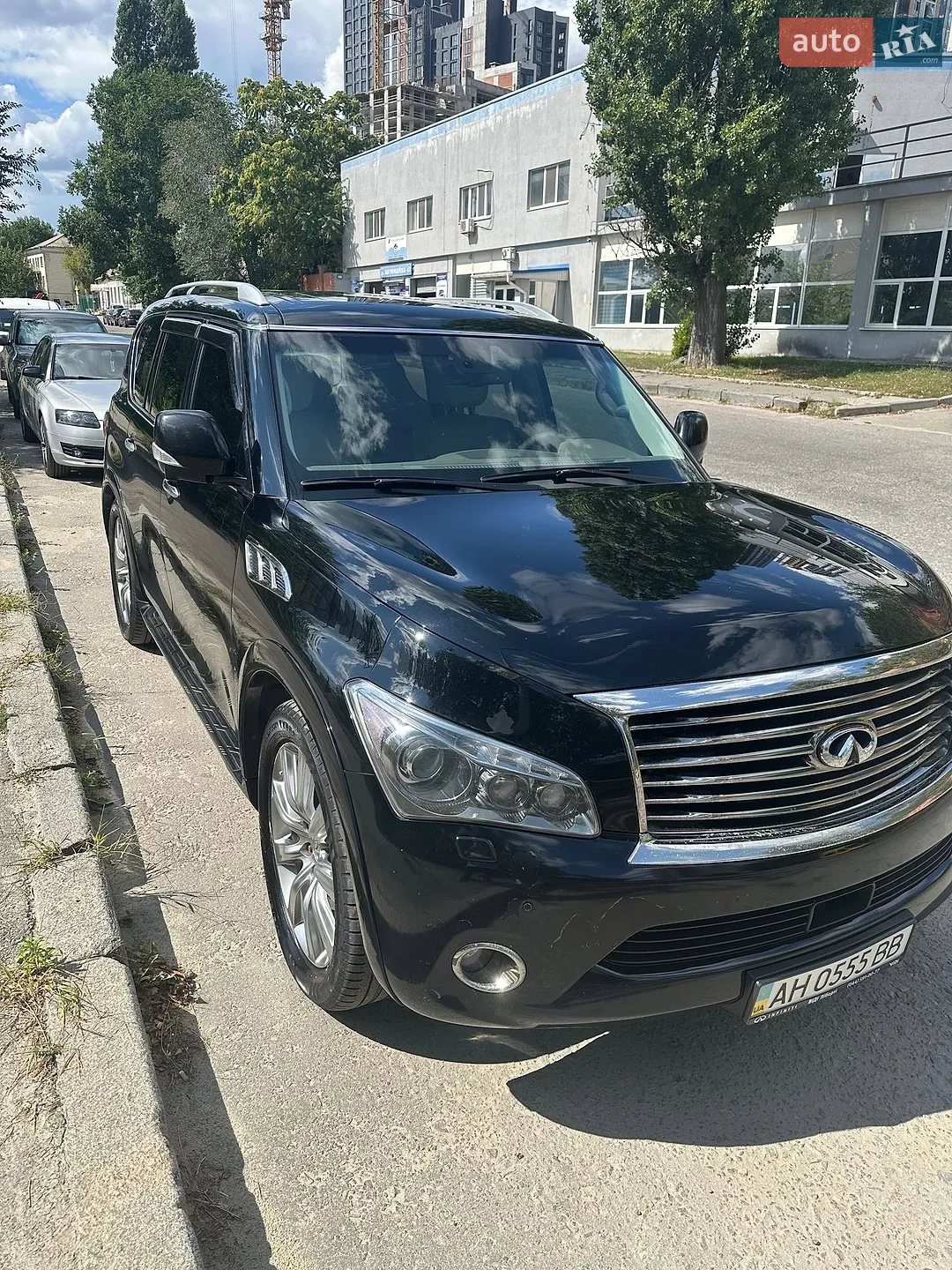 2012 Infiniti QX56 - мініатюра 2