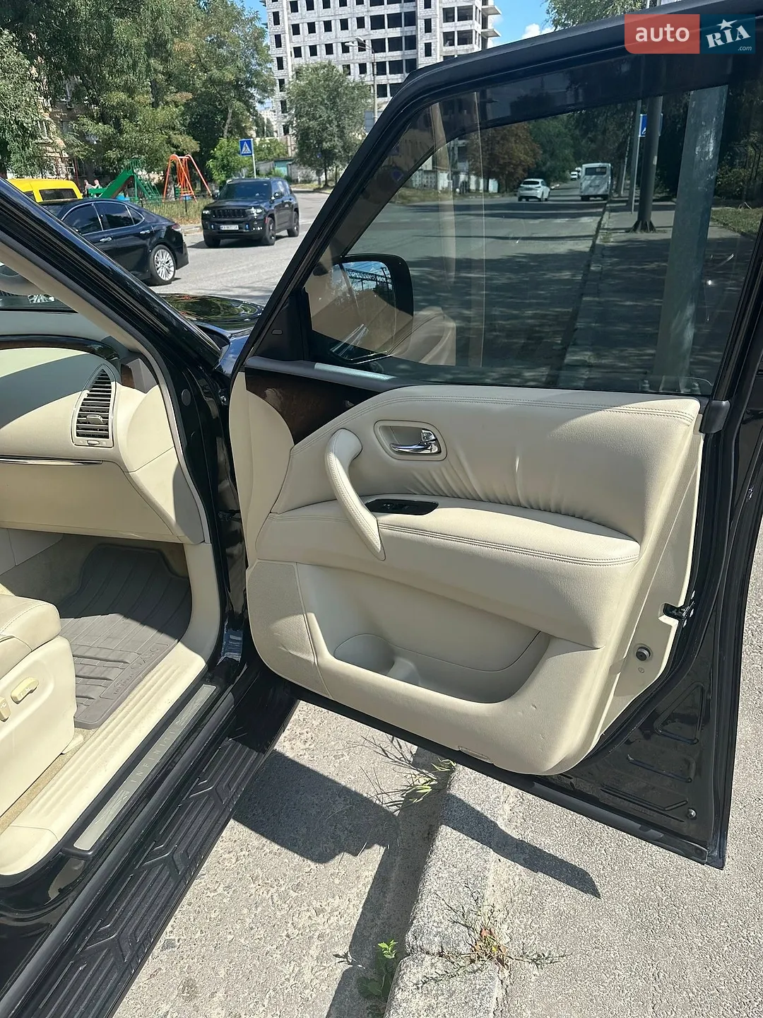 2012 Infiniti QX56 - мініатюра 13