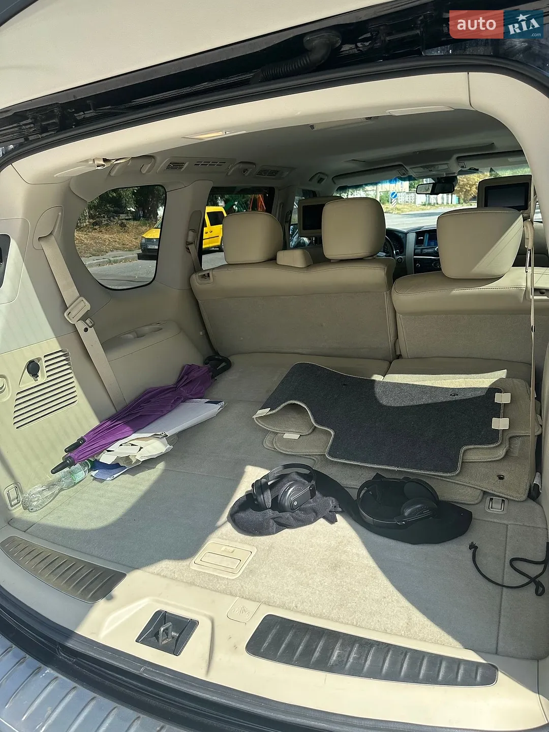 2012 Infiniti QX56 - мініатюра 17