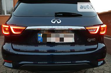 Внедорожник / Кроссовер Infiniti QX60 2017 в Киеве