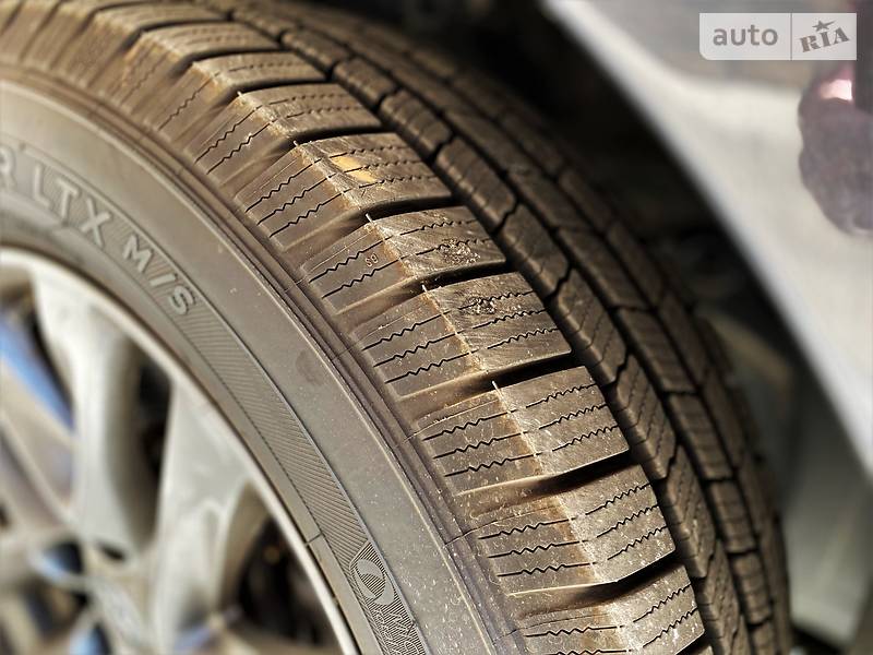 Позашляховик / Кросовер Infiniti QX60 2014 в Чернівцях