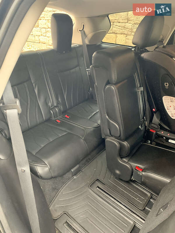 Внедорожник / Кроссовер Infiniti QX60 2014 в Николаеве
