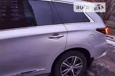Внедорожник / Кроссовер Infiniti QX60 2018 в 