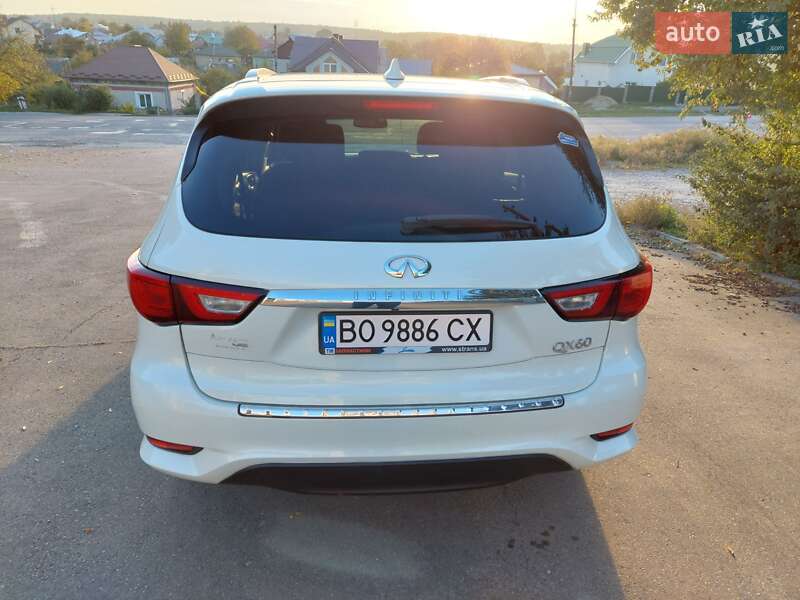 Внедорожник / Кроссовер Infiniti QX60 2016 в Тернополе