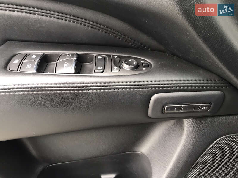 Внедорожник / Кроссовер Infiniti QX60 2013 в Тернополе