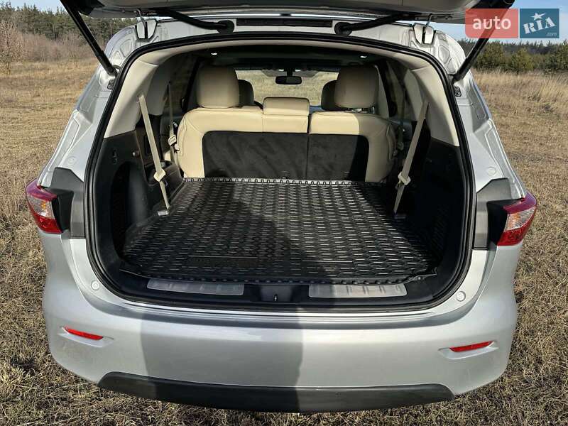 Внедорожник / Кроссовер Infiniti QX60 2014 в Киеве