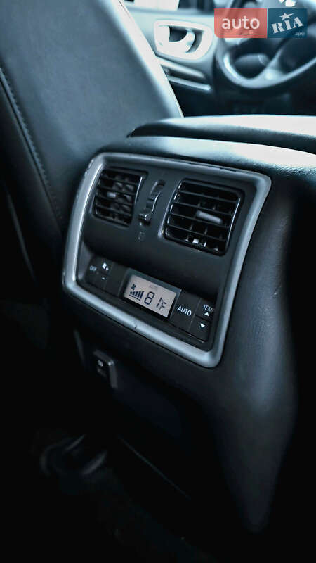 Позашляховик / Кросовер Infiniti QX60 2016 в Чернігові