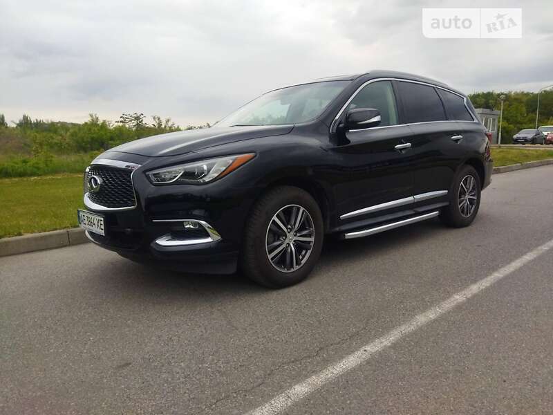 Внедорожник / Кроссовер Infiniti QX60 2018 в Днепре