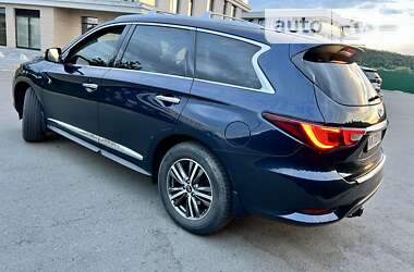 Позашляховик / Кросовер Infiniti QX60 2016 в Києві