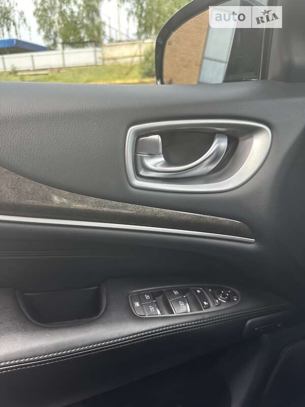 Внедорожник / Кроссовер Infiniti QX60 2015 в Черновцах