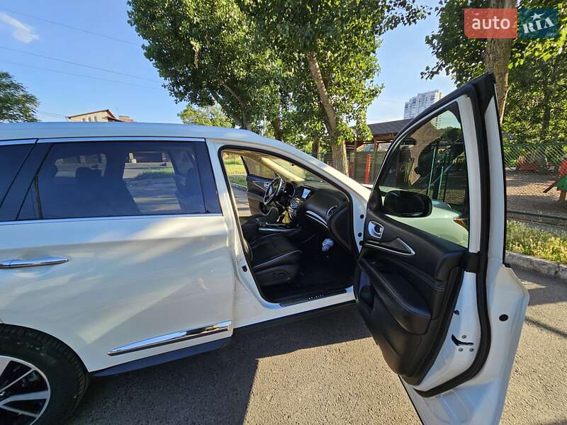 Внедорожник / Кроссовер Infiniti QX60 2018 в Одессе