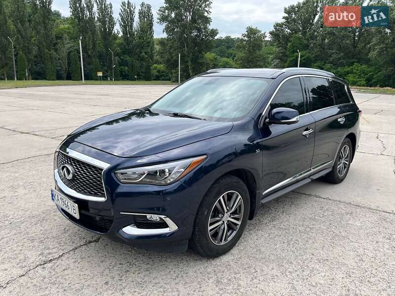 Внедорожник / Кроссовер Infiniti QX60 2016 в Киеве