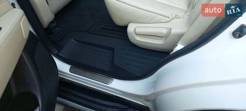 Внедорожник / Кроссовер Infiniti QX60 2017 в Александрие