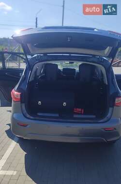 Внедорожник / Кроссовер Infiniti QX60 2015 в 