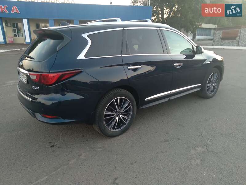 Внедорожник / Кроссовер Infiniti QX60 2017 в Теплике