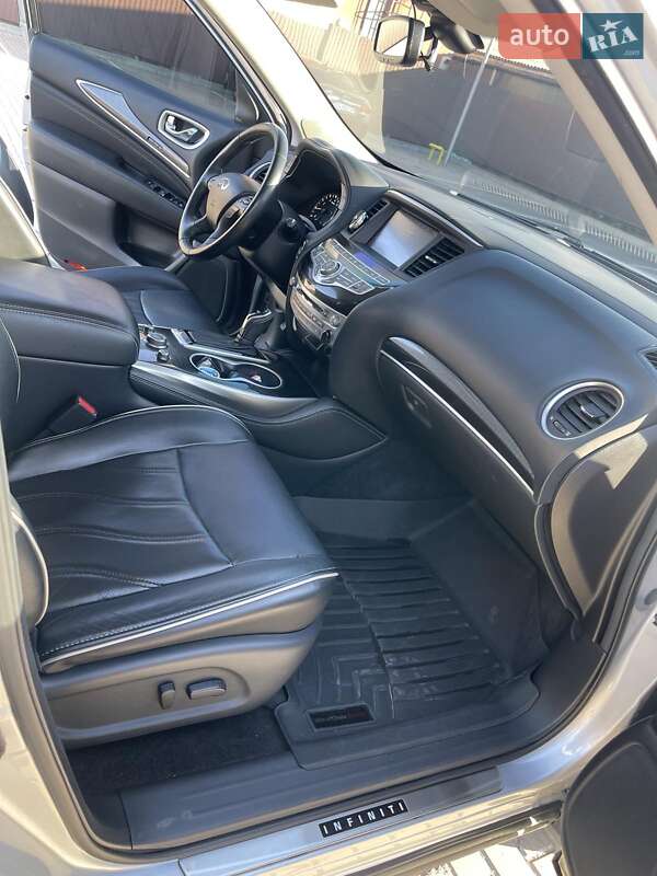 Внедорожник / Кроссовер Infiniti QX60 2017 в Черкассах