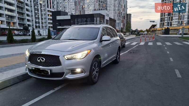 Внедорожник / Кроссовер Infiniti QX60 2016 в Киеве