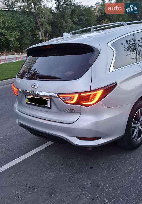 Внедорожник / Кроссовер Infiniti QX60 2016 в Киеве
