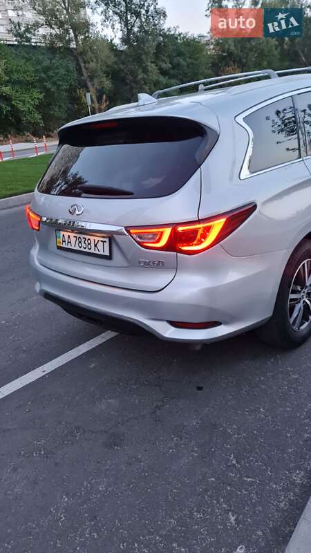 Внедорожник / Кроссовер Infiniti QX60 2016 в Киеве