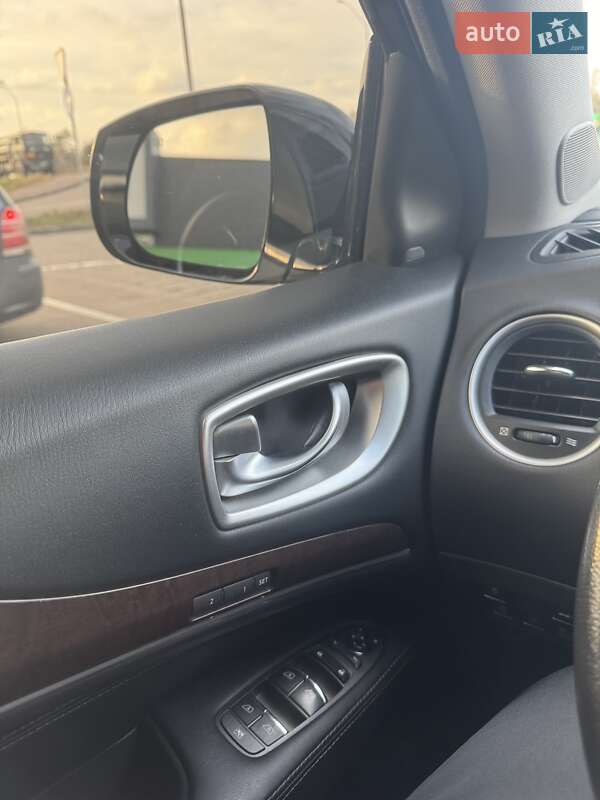 Позашляховик / Кросовер Infiniti QX60 2016 в Києві