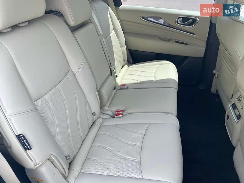 Позашляховик / Кросовер Infiniti QX60 2018 в Києві