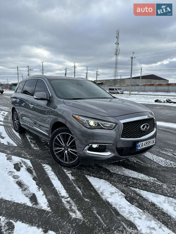 Внедорожник / Кроссовер Infiniti QX60 2017 в Ирпене