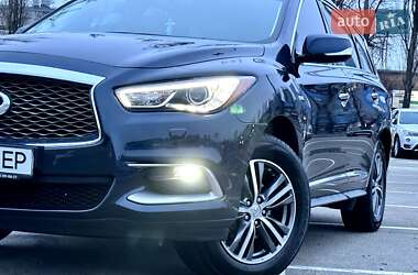 Внедорожник / Кроссовер Infiniti QX60 2017 в Киеве