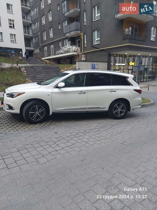 Внедорожник / Кроссовер Infiniti QX60 2019 в Львове