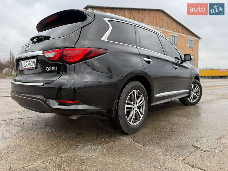 Позашляховик / Кросовер Infiniti QX60 2016 в Переяславі