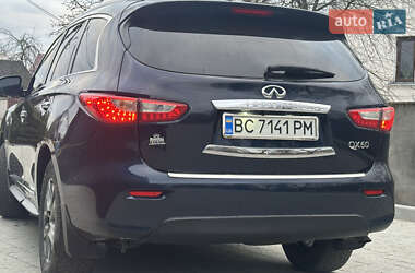 Внедорожник / Кроссовер Infiniti QX60 2015 в 