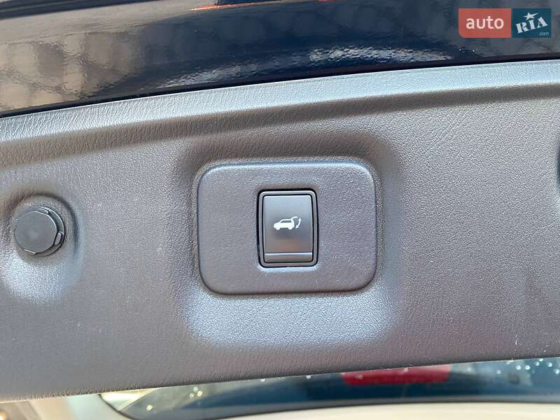 Внедорожник / Кроссовер Infiniti QX60 2018 в Львове