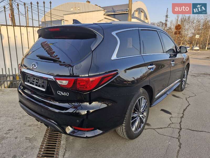 Внедорожник / Кроссовер Infiniti QX60 2016 в Николаеве