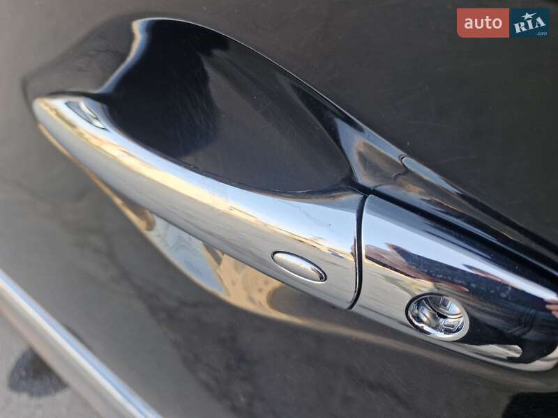 Внедорожник / Кроссовер Infiniti QX60 2016 в Николаеве