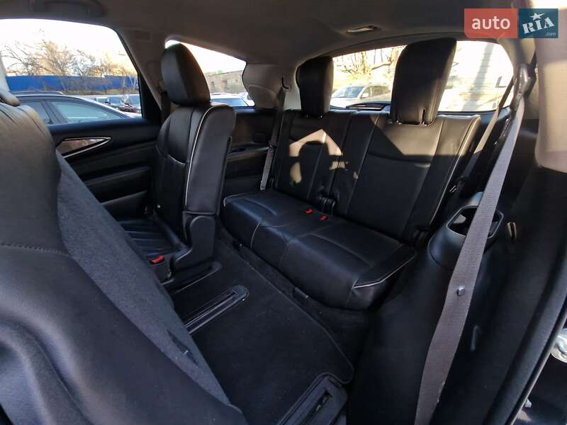 Внедорожник / Кроссовер Infiniti QX60 2018 в Одессе