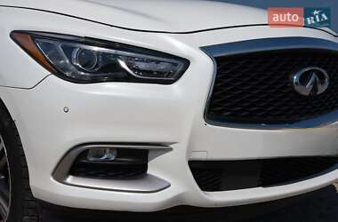 Позашляховик / Кросовер Infiniti QX60 2016 в 