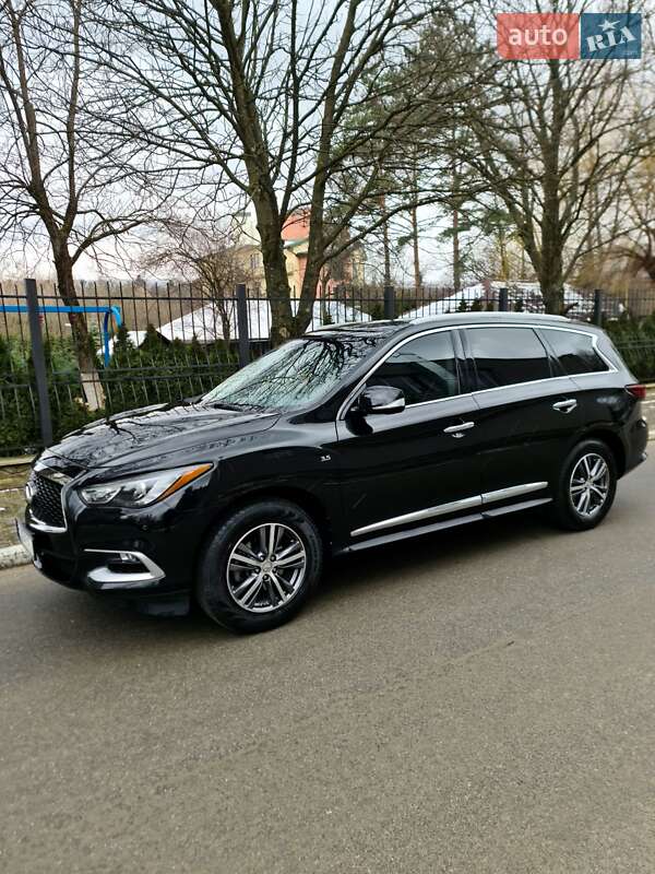 Внедорожник / Кроссовер Infiniti QX60 2016 в Трускавце