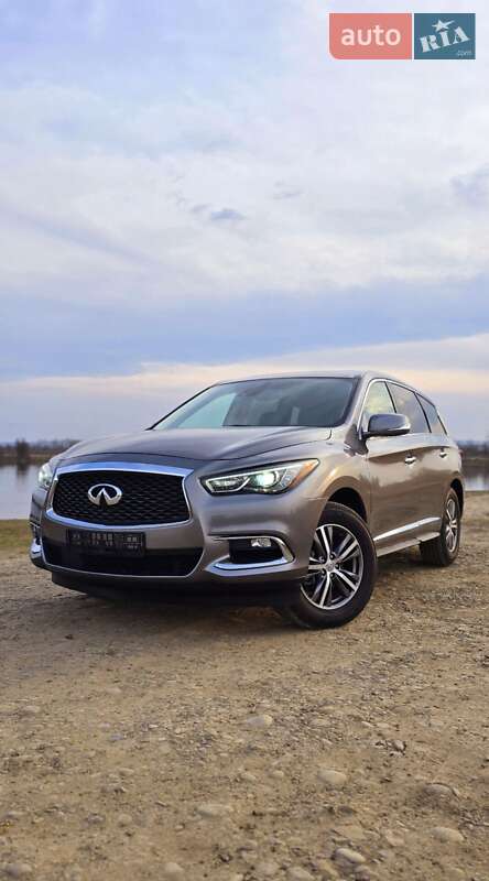 Внедорожник / Кроссовер Infiniti QX60 2019 в Калуше