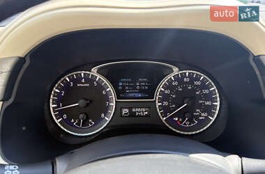 Внедорожник / Кроссовер Infiniti QX60 2016 в 