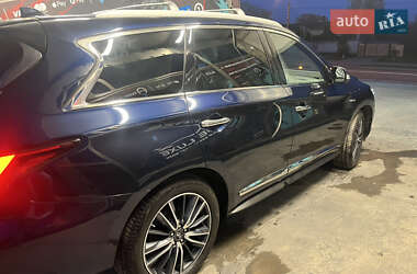 Внедорожник / Кроссовер Infiniti QX60 2017 в 