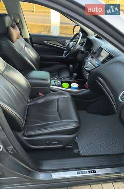Внедорожник / Кроссовер Infiniti QX60 2015 в 