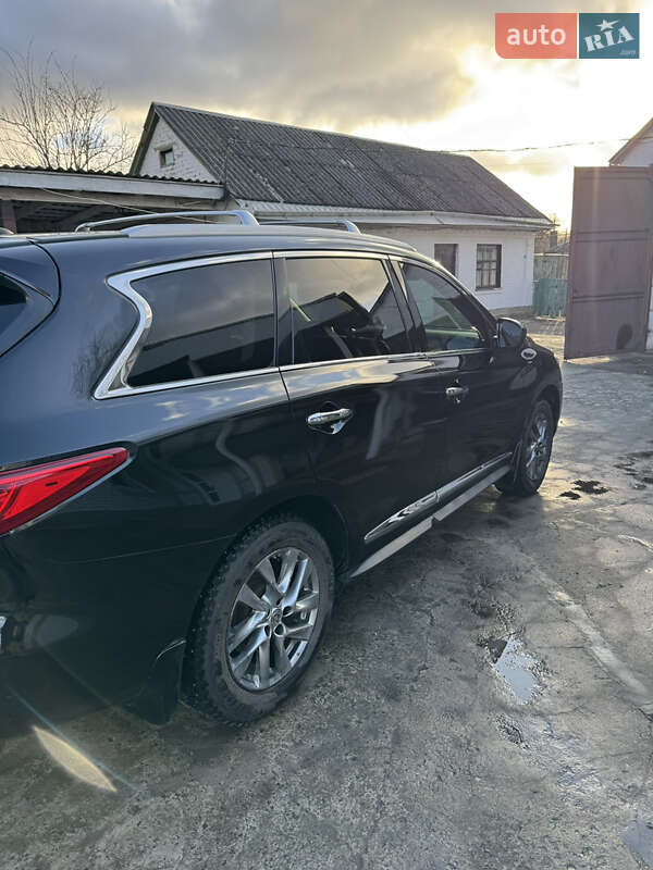 Внедорожник / Кроссовер Infiniti QX60 2013 в Звенигородке
