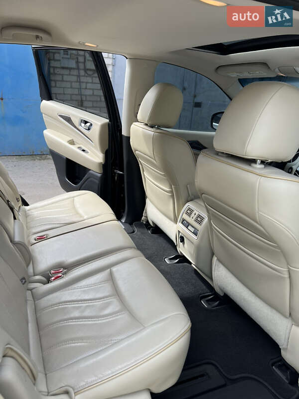 Позашляховик / Кросовер Infiniti QX60 2015 в Харкові