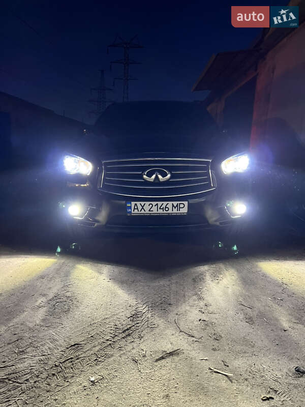 Позашляховик / Кросовер Infiniti QX60 2015 в Харкові