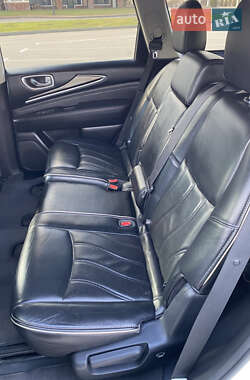 Внедорожник / Кроссовер Infiniti QX60 2016 в 