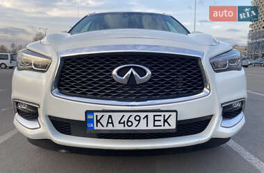 Внедорожник / Кроссовер Infiniti QX60 2016 в 