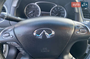 Внедорожник / Кроссовер Infiniti QX60 2016 в 