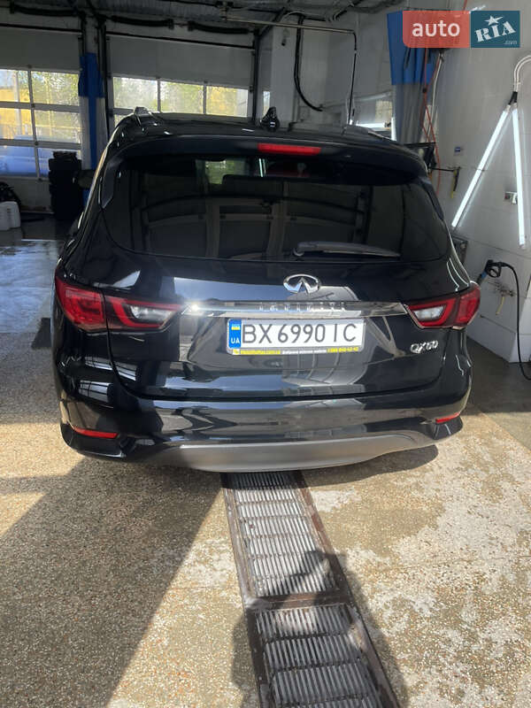 Внедорожник / Кроссовер Infiniti QX60 2018 в Одессе